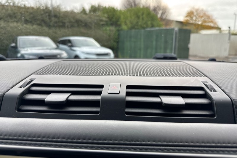 Used Land Rover Defender 2022 for sale - 76981077: Photo 35