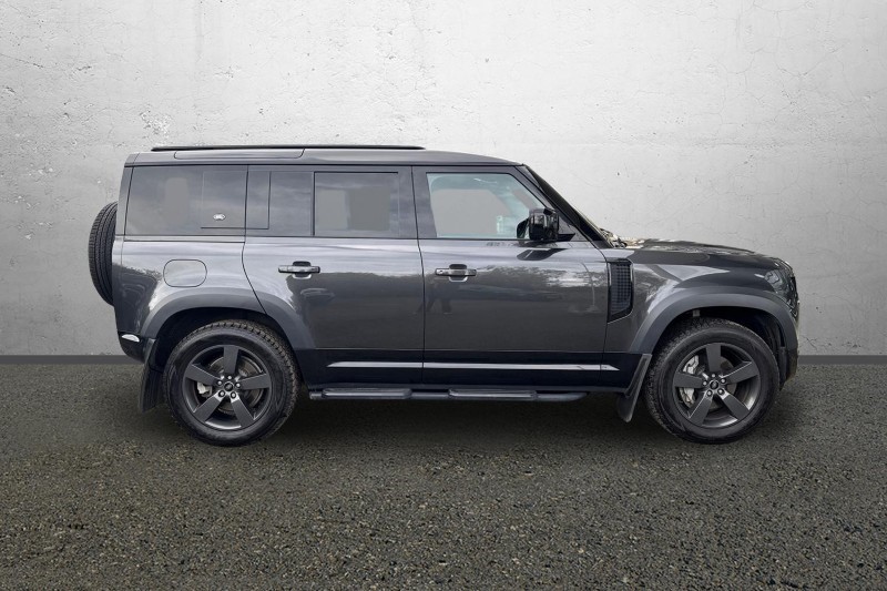 Used Land Rover Defender 2022 for sale - 76981077: Photo 5