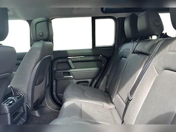 Used Land Rover Defender 2026 for sale - 79559833: Photo