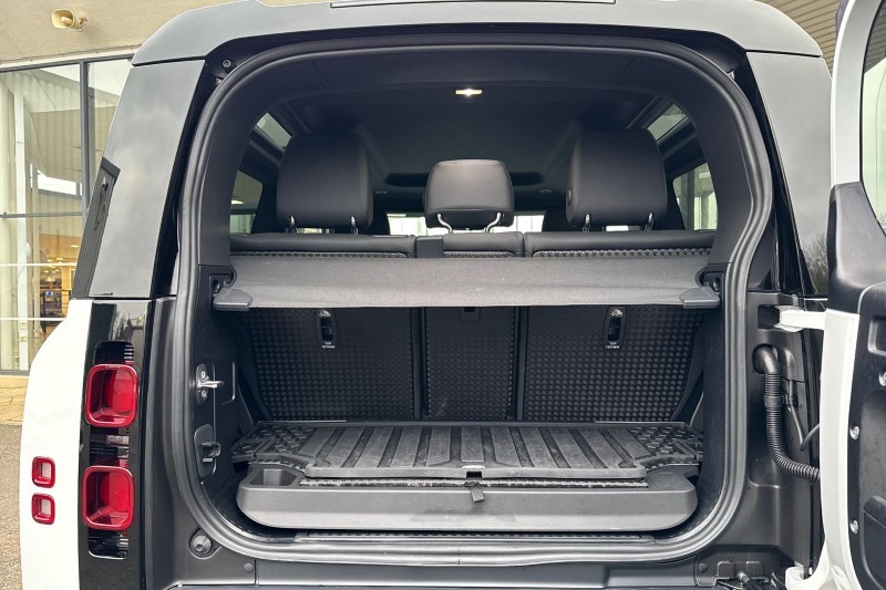 Used Land Rover Defender 2024 for sale - 77375917: Photo 10