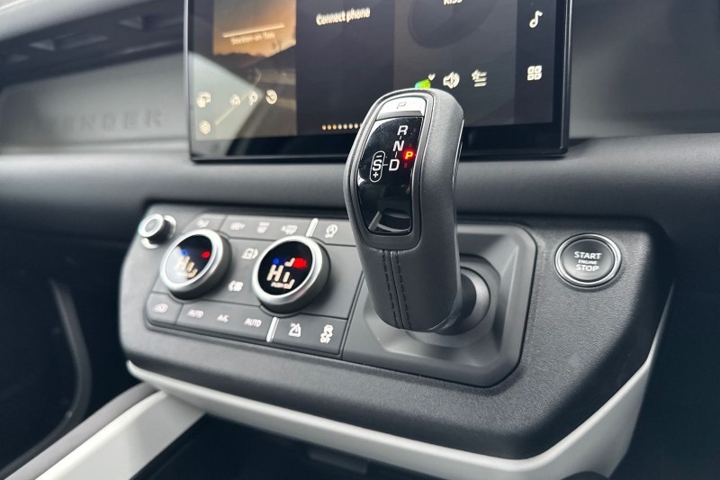 Used Land Rover Defender 2024 for sale - 77375917: Photo 13