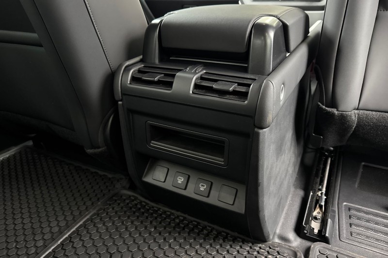 Used Land Rover Defender 2024 for sale - 77375917: Photo 18