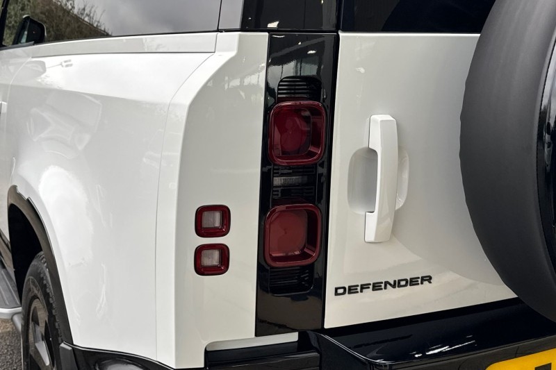 Used Land Rover Defender 2024 for sale - 77375917: Photo 19