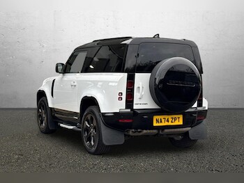 Used Land Rover Defender 2024 for sale - 77375917: Photo