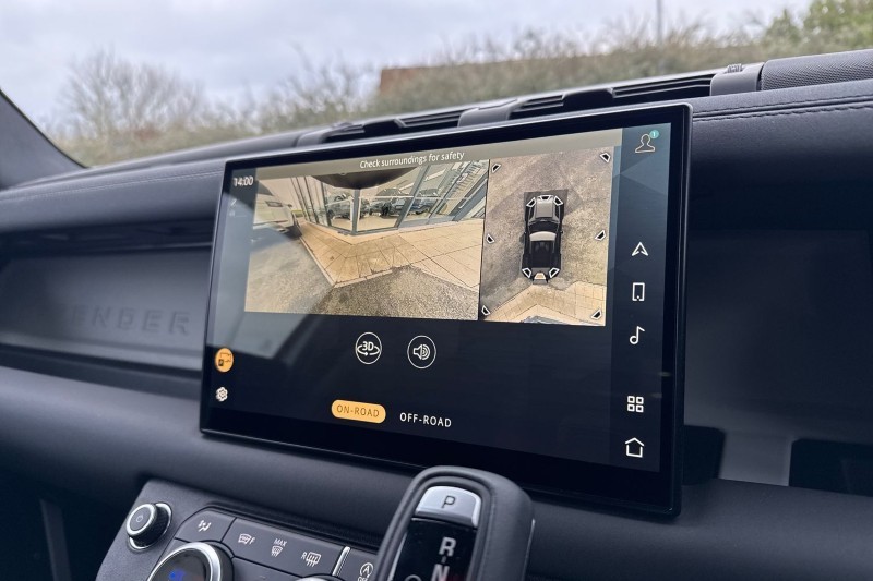 Used Land Rover Defender 2024 for sale - 77375917: Photo 32