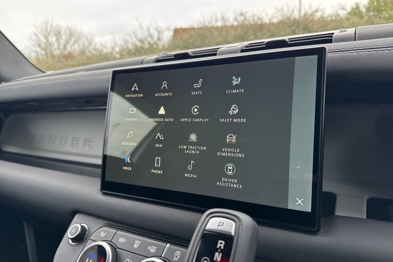 Used Land Rover Defender 2024 for sale - 77375917: Photo 33