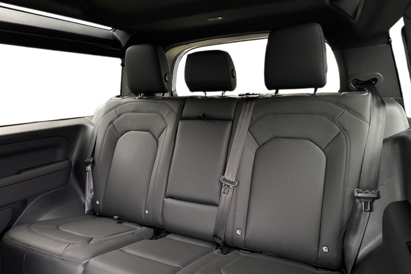 Used Land Rover Defender 2024 for sale - 77375917: Photo 4