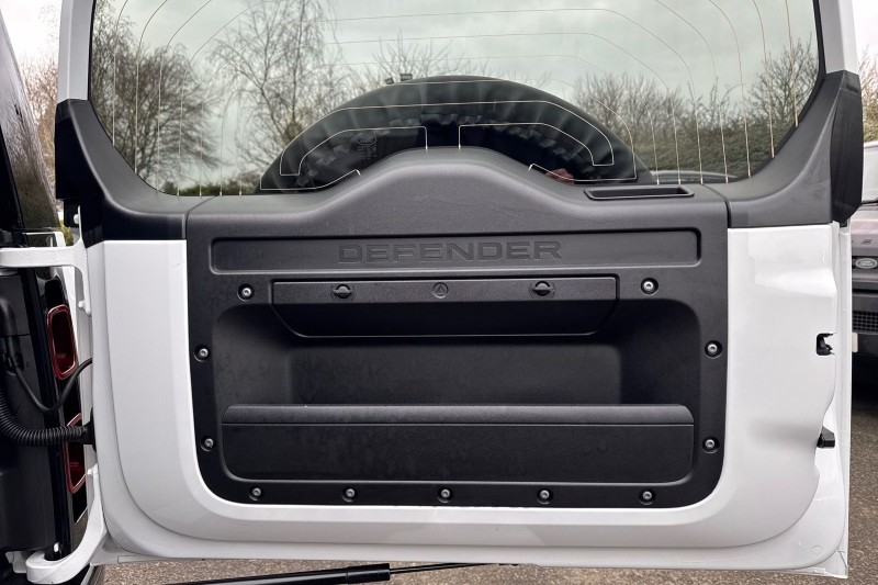 Used Land Rover Defender 2024 for sale - 77375917: Photo 43