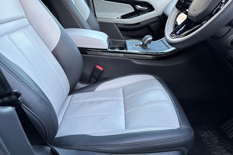 Used Land Rover Range Rover Evoque 2024 for sale - 76982239: Photo 25