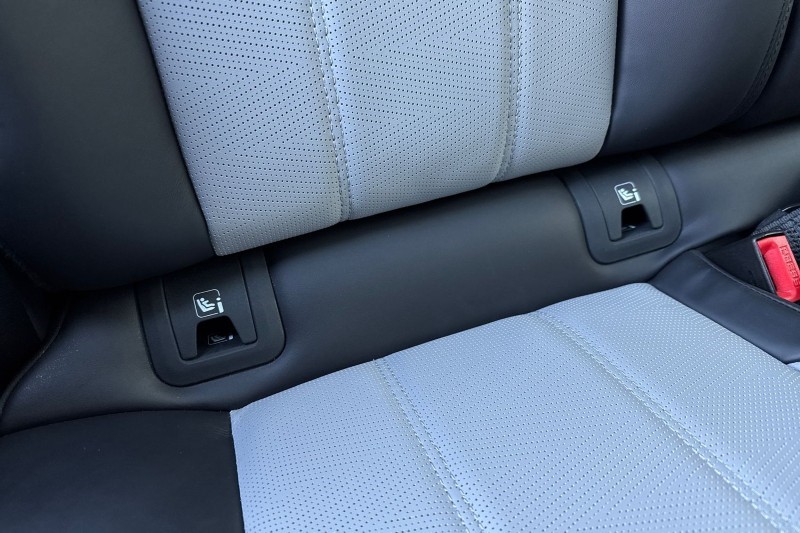 Used Land Rover Range Rover Evoque 2024 for sale - 76982239: Photo 40