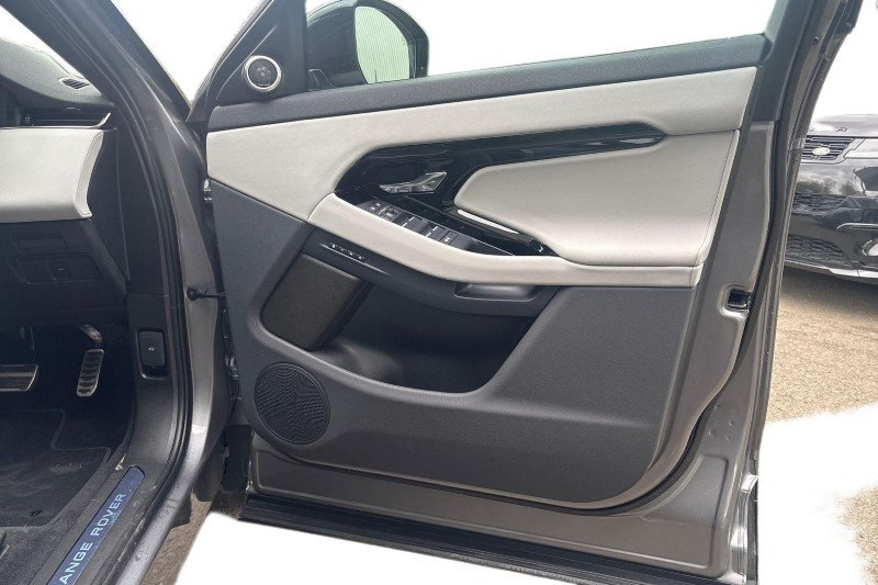 Used Land Rover Range Rover Evoque 2025 for sale - 78190442: Photo 23