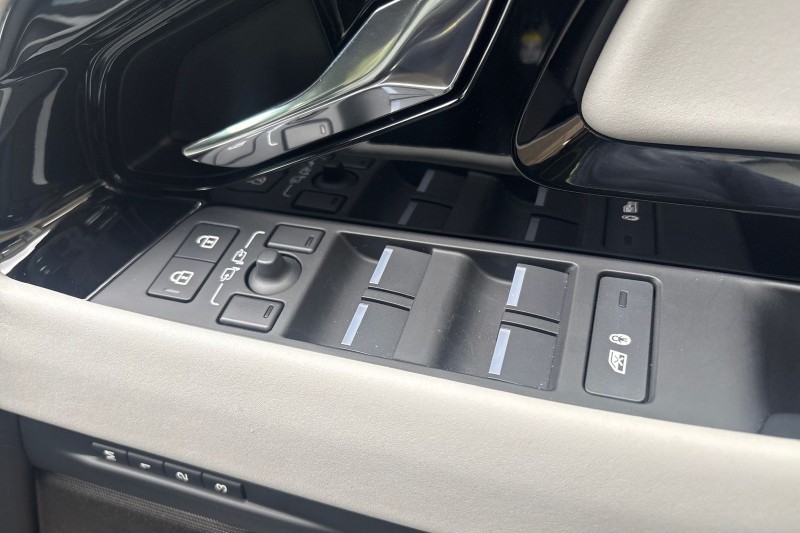 Used Land Rover Range Rover Evoque 2025 for sale - 78190442: Photo 24