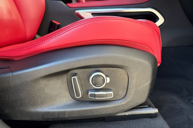 Used Jaguar F-Pace 2022 for sale - 77819276: Photo 24