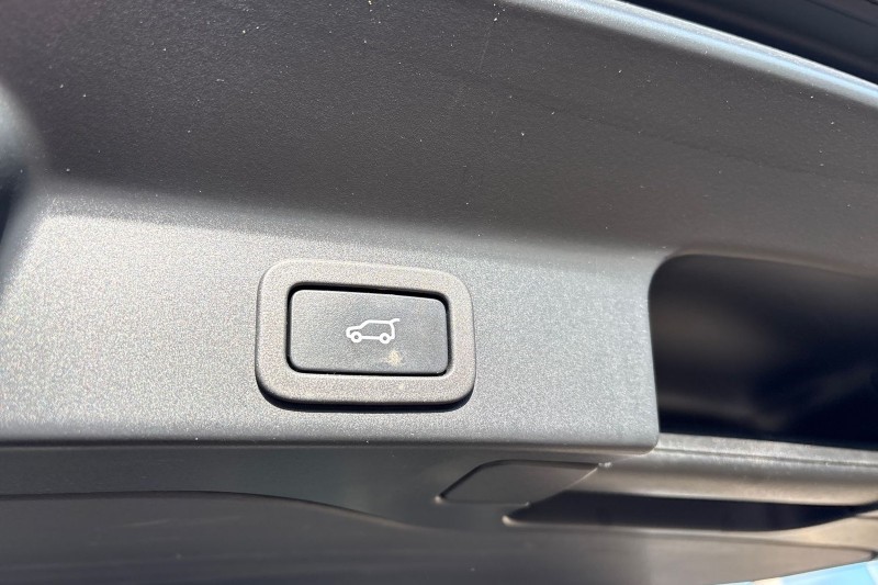 Used Jaguar F-Pace 2022 for sale - 77819276: Photo 43