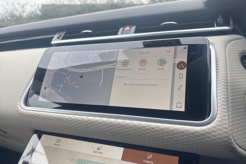 Used Land Rover Range Rover Velar 2022 for sale - 77336059: Photo 11