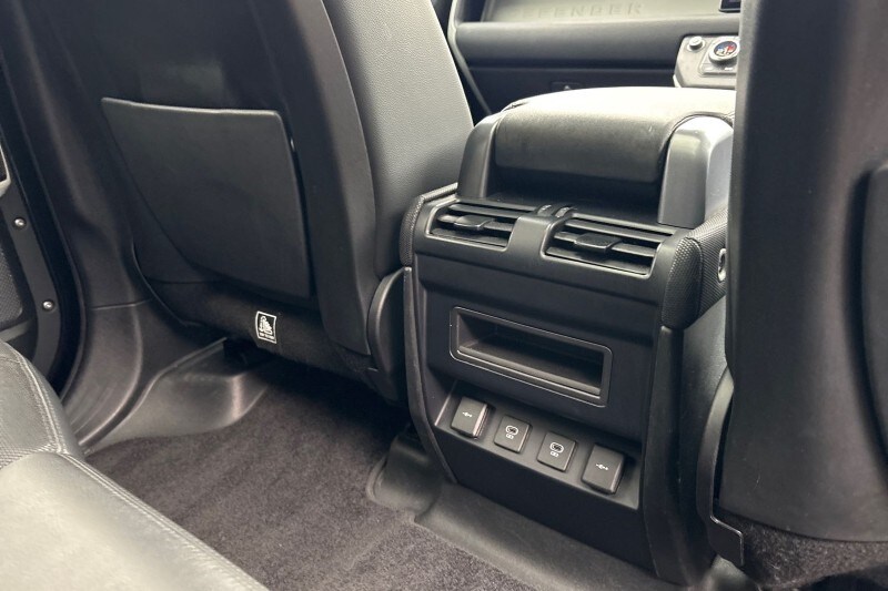 Used Land Rover Defender 2021 for sale - 77220412: Photo 18