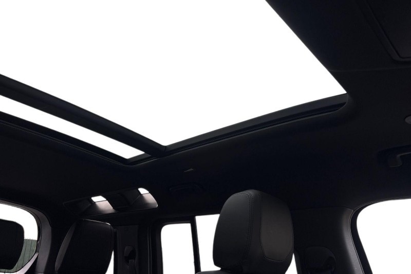 Used Land Rover Defender 2021 for sale - 77220412: Photo 21