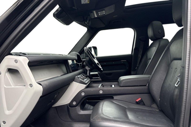 Used Land Rover Defender 2021 for sale - 77220412: Photo 3