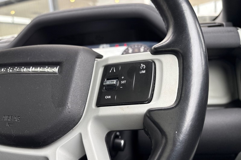 Used Land Rover Defender 2021 for sale - 77220412: Photo 30