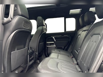 Used Land Rover Defender 2021 for sale - 77220412: Photo