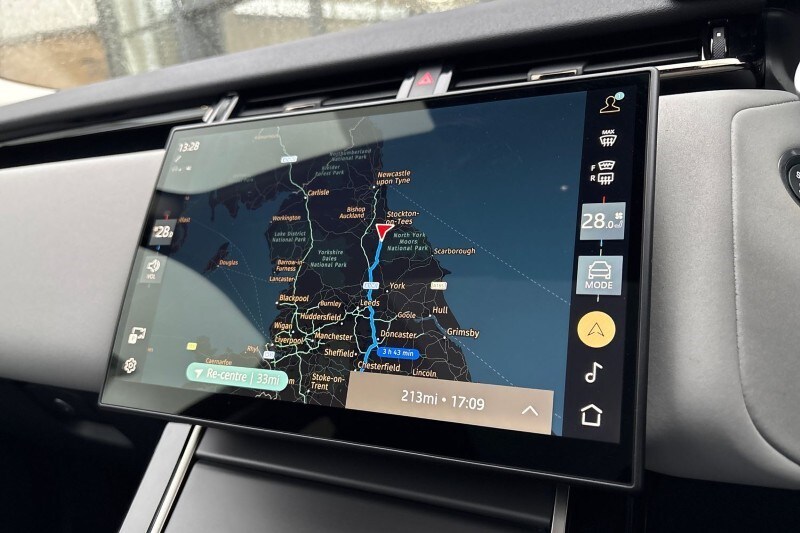 Used Land Rover Range Rover Velar 2025 for sale - 77449923: Photo 31