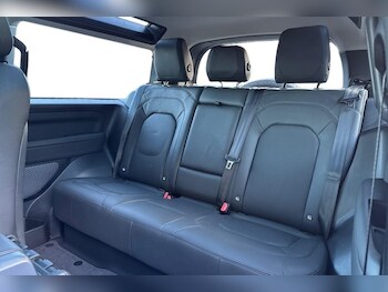 Used Land Rover Defender 2022 for sale - 77005462: Photo