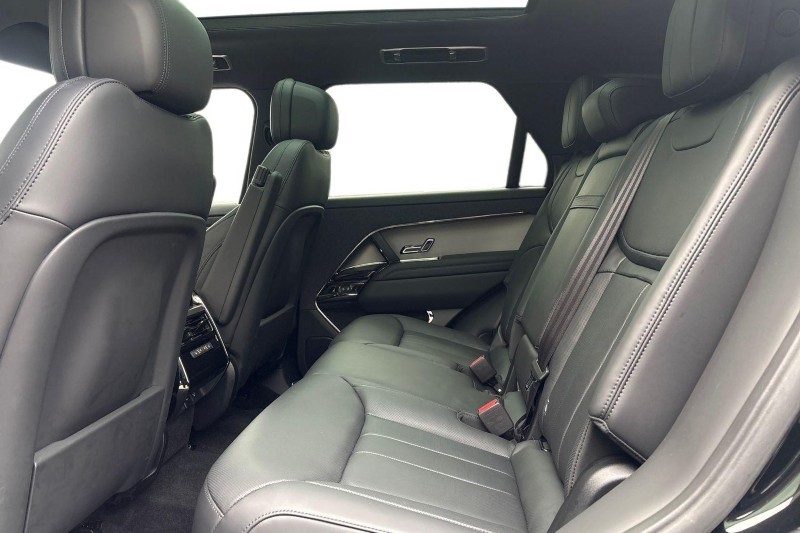 Used Land Rover Range Rover Sport 2025 for sale - 77729467: Photo 4