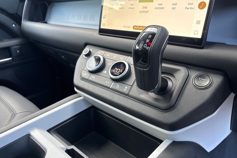 Used Land Rover Defender 2025 for sale - 77965426: Photo 13