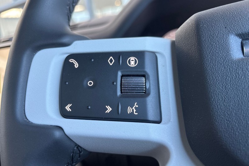 Used Land Rover Defender 2025 for sale - 77965426: Photo 28