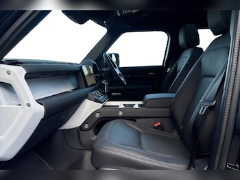 Used Land Rover Defender 2025 for sale - 77965426: Photo