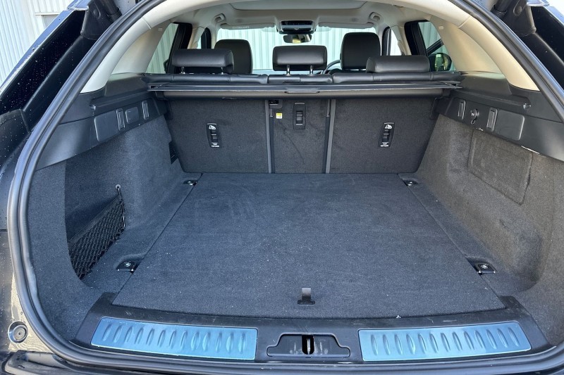 Used Land Rover Range Rover Velar 2025 for sale - 76981489: Photo 10