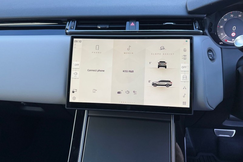 Used Land Rover Range Rover Velar 2025 for sale - 76981489: Photo 14