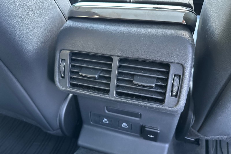 Used Land Rover Range Rover Velar 2025 for sale - 76981489: Photo 18