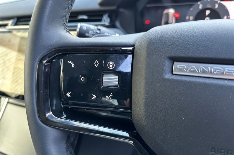 Used Land Rover Range Rover Velar 2025 for sale - 76981489: Photo 28