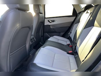 Used Land Rover Range Rover Velar 2025 for sale - 76981489: Photo