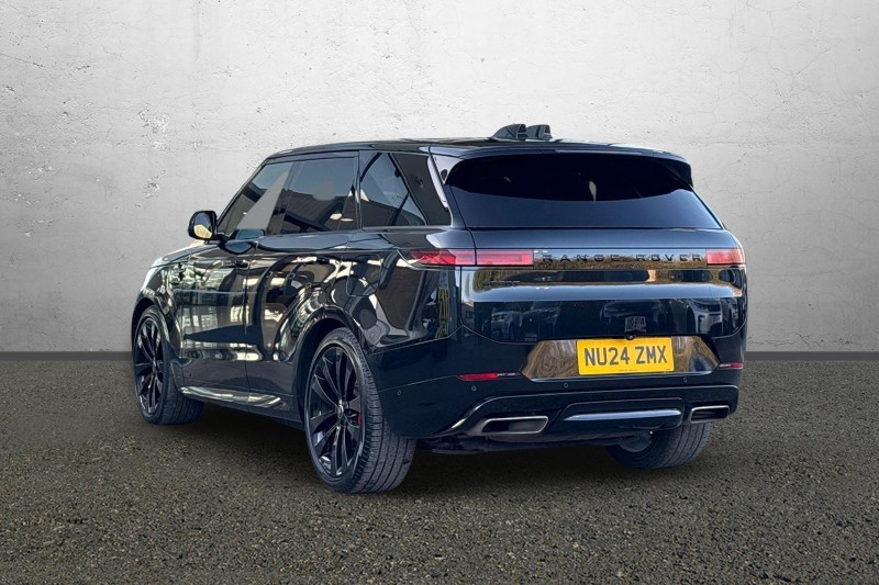 Used Land Rover Range Rover Sport 2024 for sale - 77930969: Photo 2