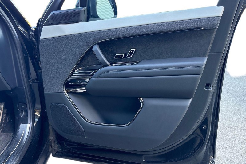 Used Land Rover Range Rover Sport 2024 for sale - 77930969: Photo 23