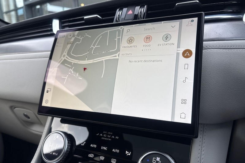 Used Jaguar F-Pace 2022 for sale - 77170630: Photo 11