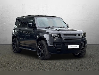 Used Land Rover Defender 2024 for sale - 78509584: Photo
