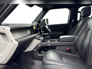 Used Land Rover Defender 2024 for sale - 78509584: Photo