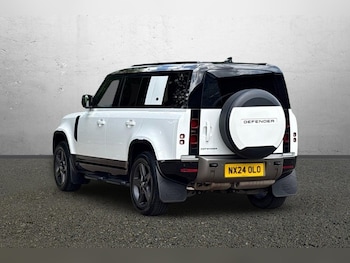 Used Land Rover Defender 2024 for sale - 79067231: Photo