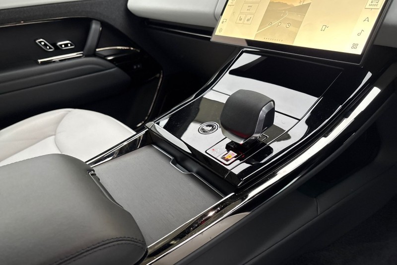 Used Land Rover Range Rover Sport 2024 for sale - 77431310: Photo 13