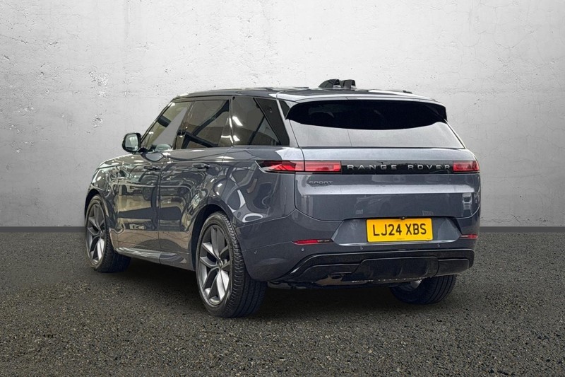 Used Land Rover Range Rover Sport 2024 for sale - 77431310: Photo 2