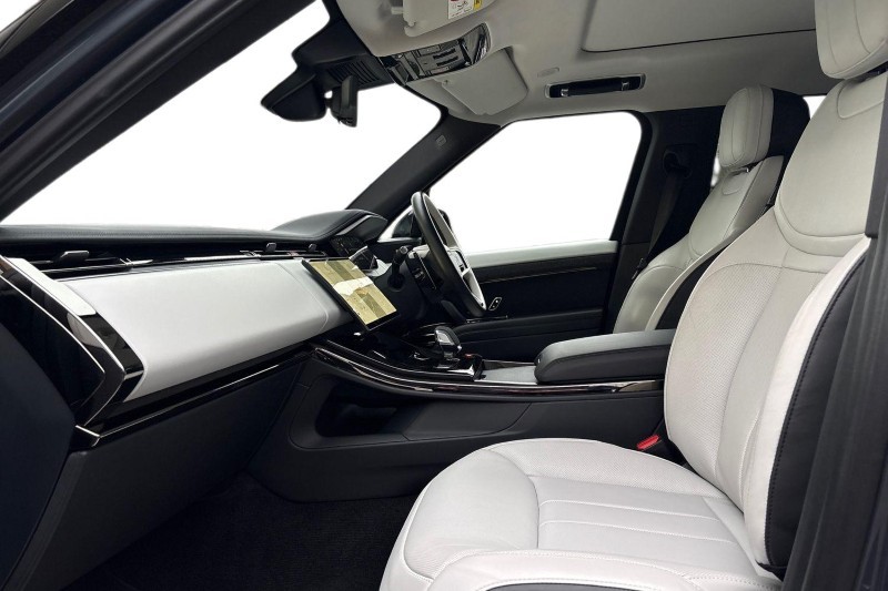 Used Land Rover Range Rover Sport 2024 for sale - 77431310: Photo 3