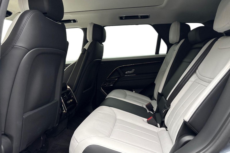Used Land Rover Range Rover Sport 2024 for sale - 77431310: Photo 4