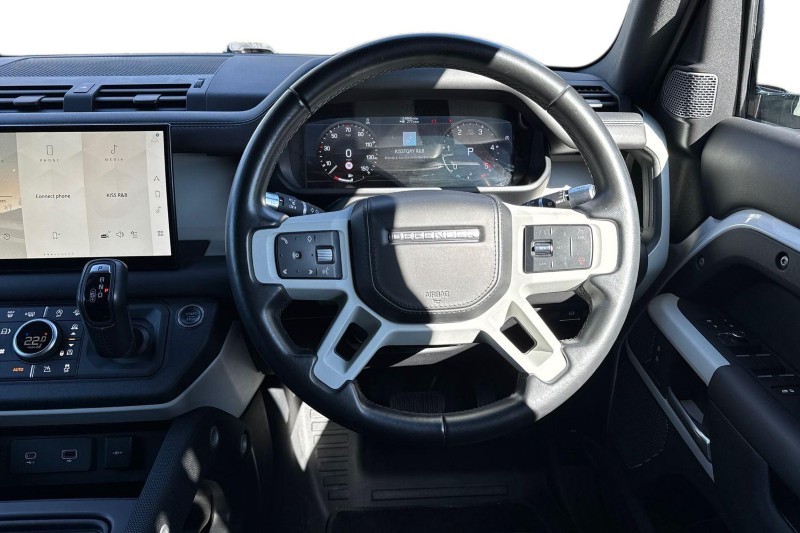 Used Land Rover Defender 2022 for sale - 78152740: Photo 16