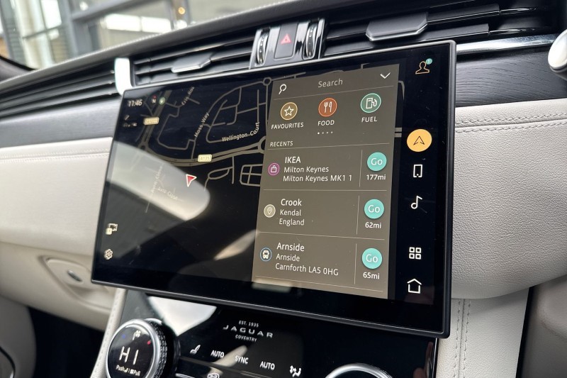 Used Jaguar F-Pace 2023 for sale - 76981705: Photo 11