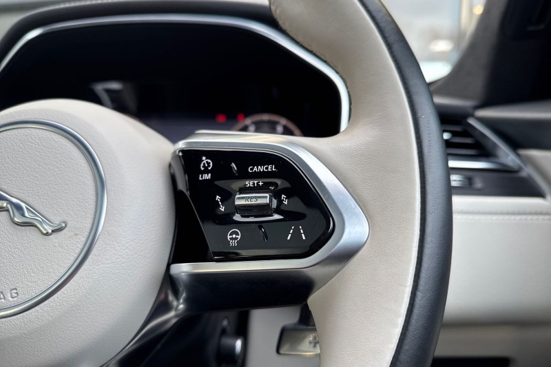 Used Jaguar F-Pace 2023 for sale - 76981705: Photo 29