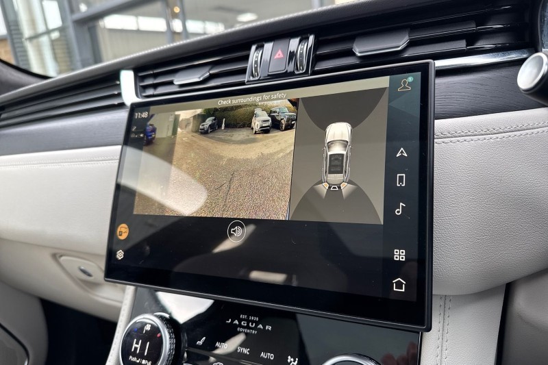 Used Jaguar F-Pace 2023 for sale - 76981705: Photo 32