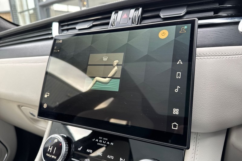 Used Jaguar F-Pace 2023 for sale - 76981705: Photo 34